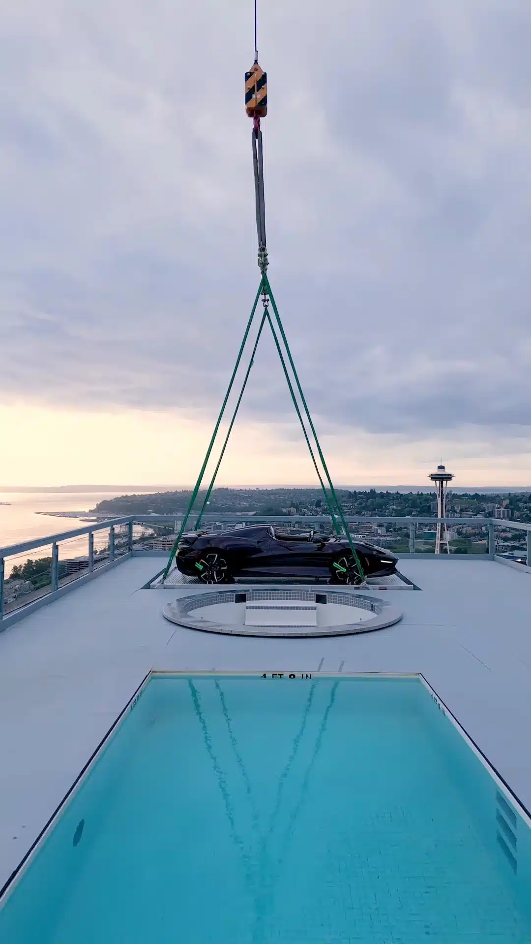 Pool Deck 48 floors First Light, Seattle, Westbank, McLaren Elva